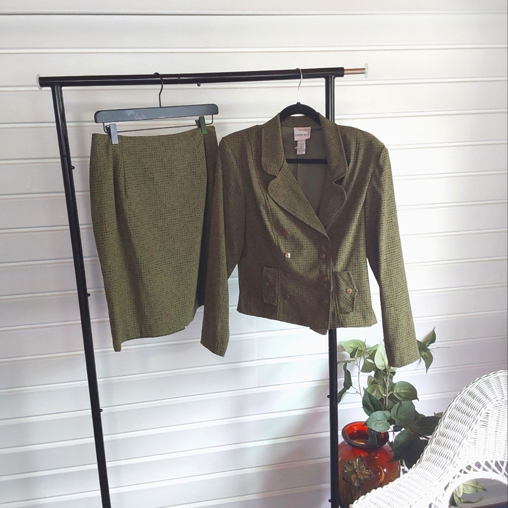 Women's skirts set by Fashion Bug